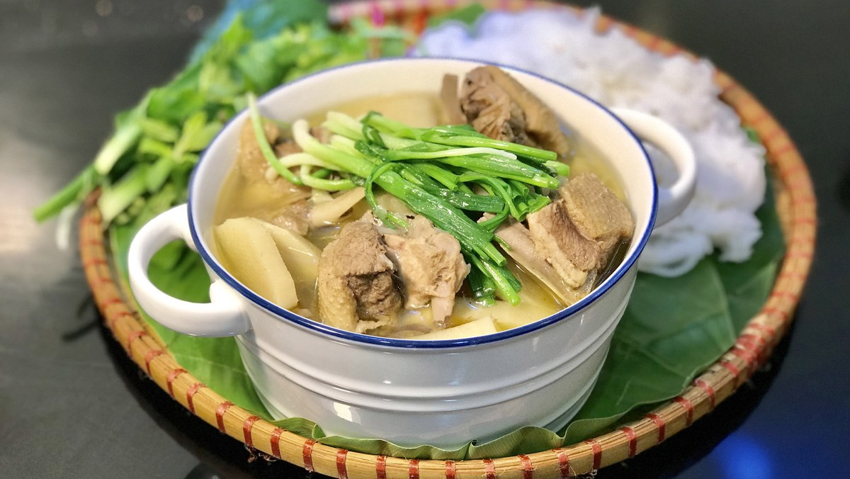3 ways to cook delicious duck with bamboo shoots, the whole family will love it